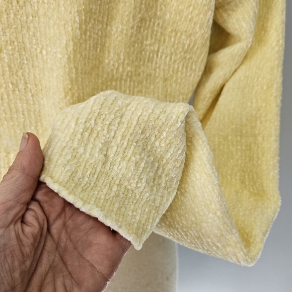 Urban Outfitters Size S V Neck Yellow Chenille Sweater - Picture 11 of 16